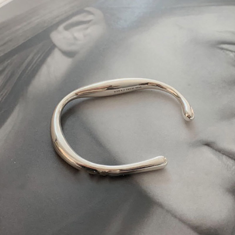 Klasyczna posrebrzana bransoletka