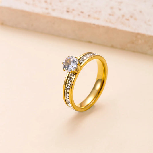 Pierścionek  z cyrkoniami