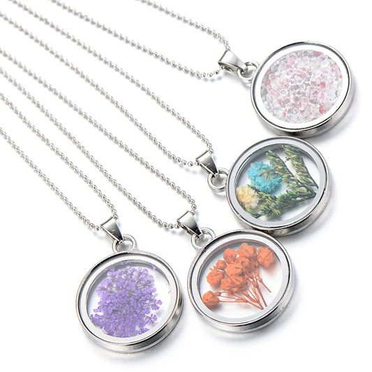 Naszyjnik z suszonym kwiatem