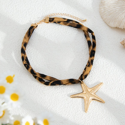 Choker z rozgwiazdą