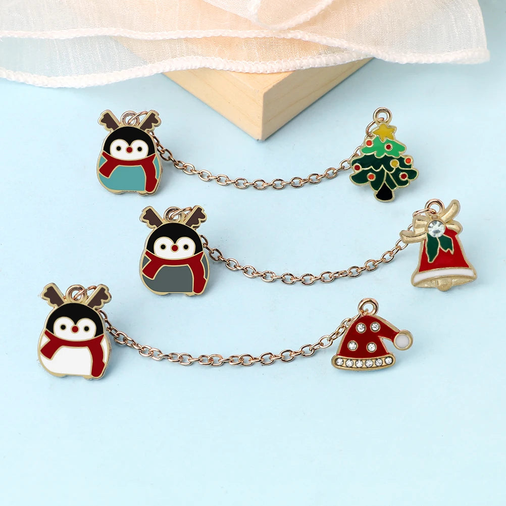 Przypinka świąteczna  z łańcuszkiem - pingwin