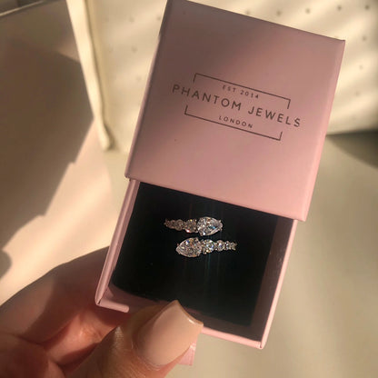 Pierścionek z cyrkoniami