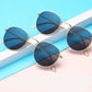 Okulary przeciwsłoneczne z cienkimi oprawkami